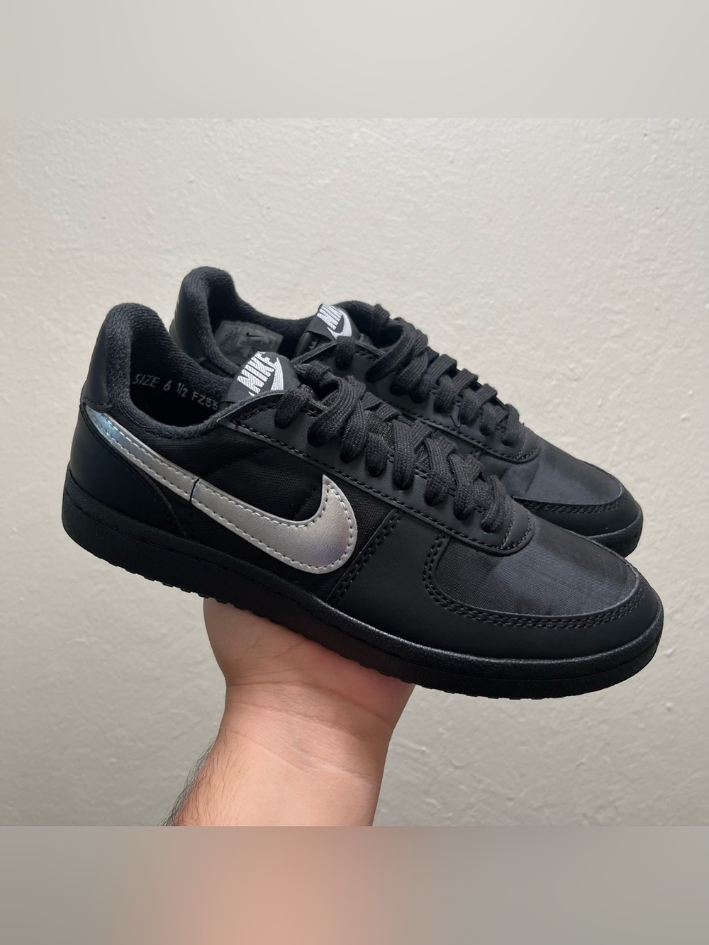 Nike Field General 82 Black Silver Size 6.5w